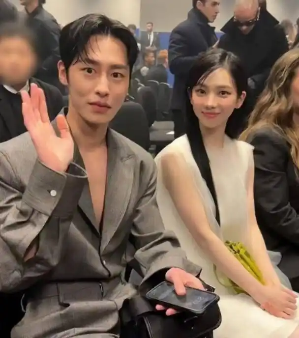 韩娱恋情官宣 李宰旭Karina柳智敏 恋情进展_韩娱明星情侣泫雅龙俊亨 恋情细节_韩国娱乐圈恋情曝光