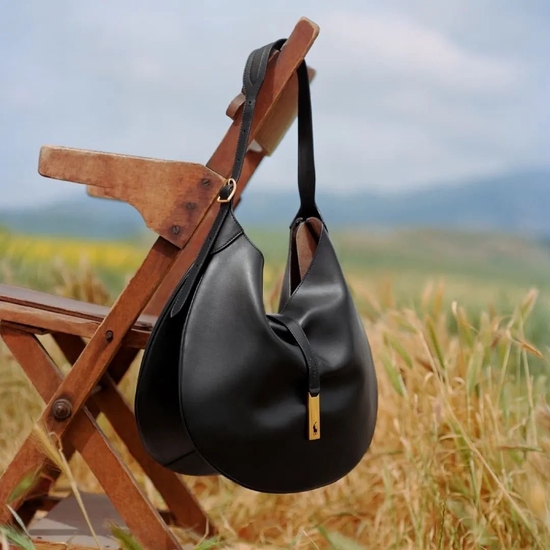 女明星用的包包_Prada Supernova_Celine Soft 16 bag