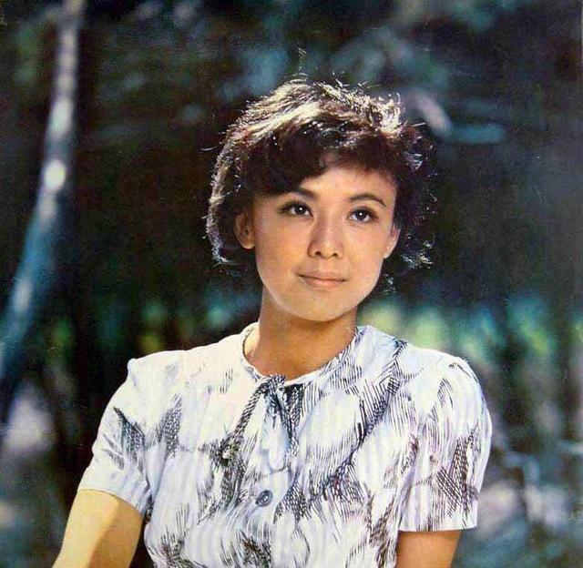 80年代女明星 冷眉 短发女神 演艺生涯_娱乐圈10大短发女神