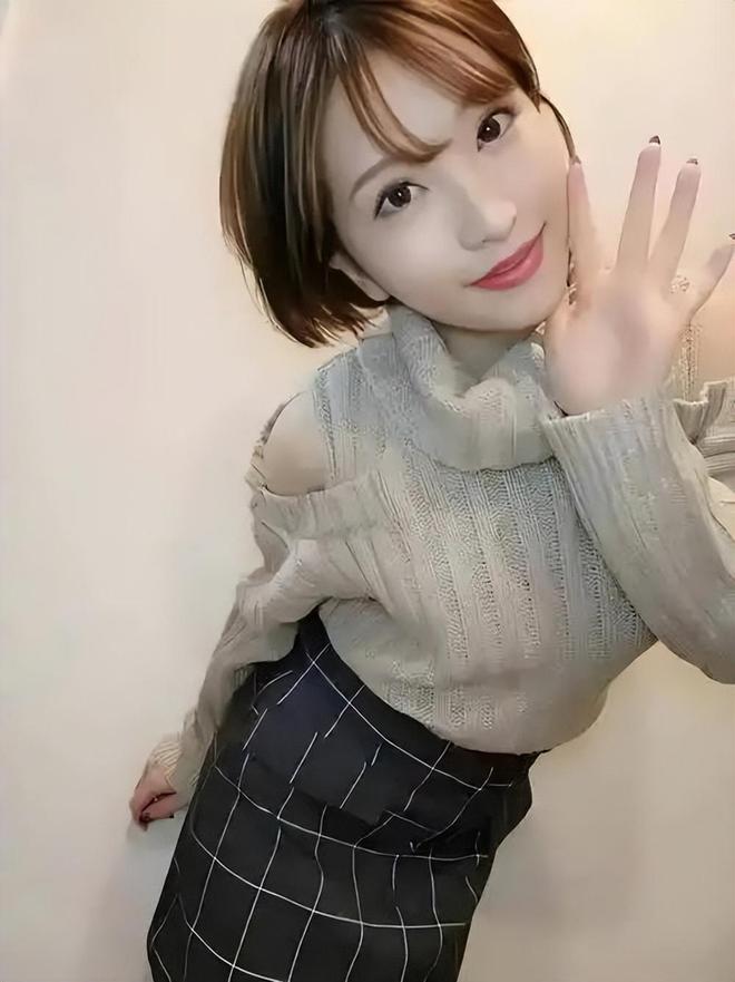 梦实香苗 短发女神 天生气场_娱乐圈10大短发女神