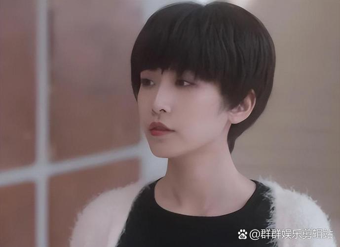女伴男装剧_女伴男装娱乐圈文_娱乐圈女伴男装