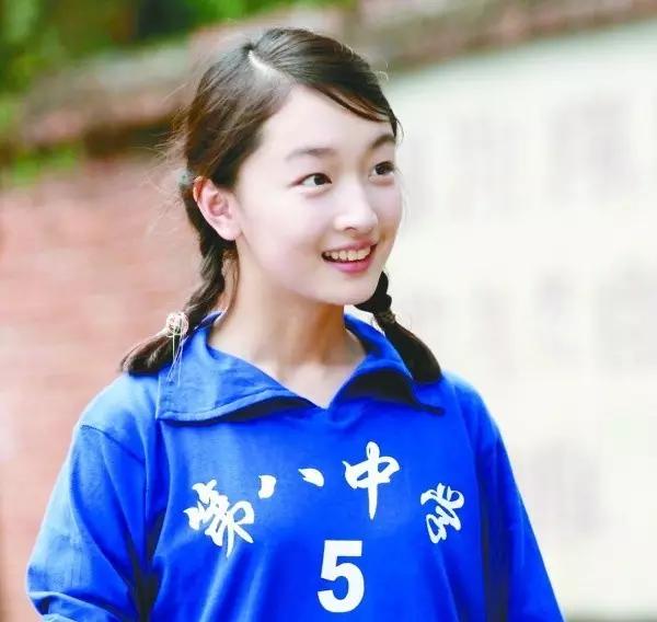 娱乐圈学历低成绩差明星_赵丽颖学历中专_娱乐圈谁学历最低