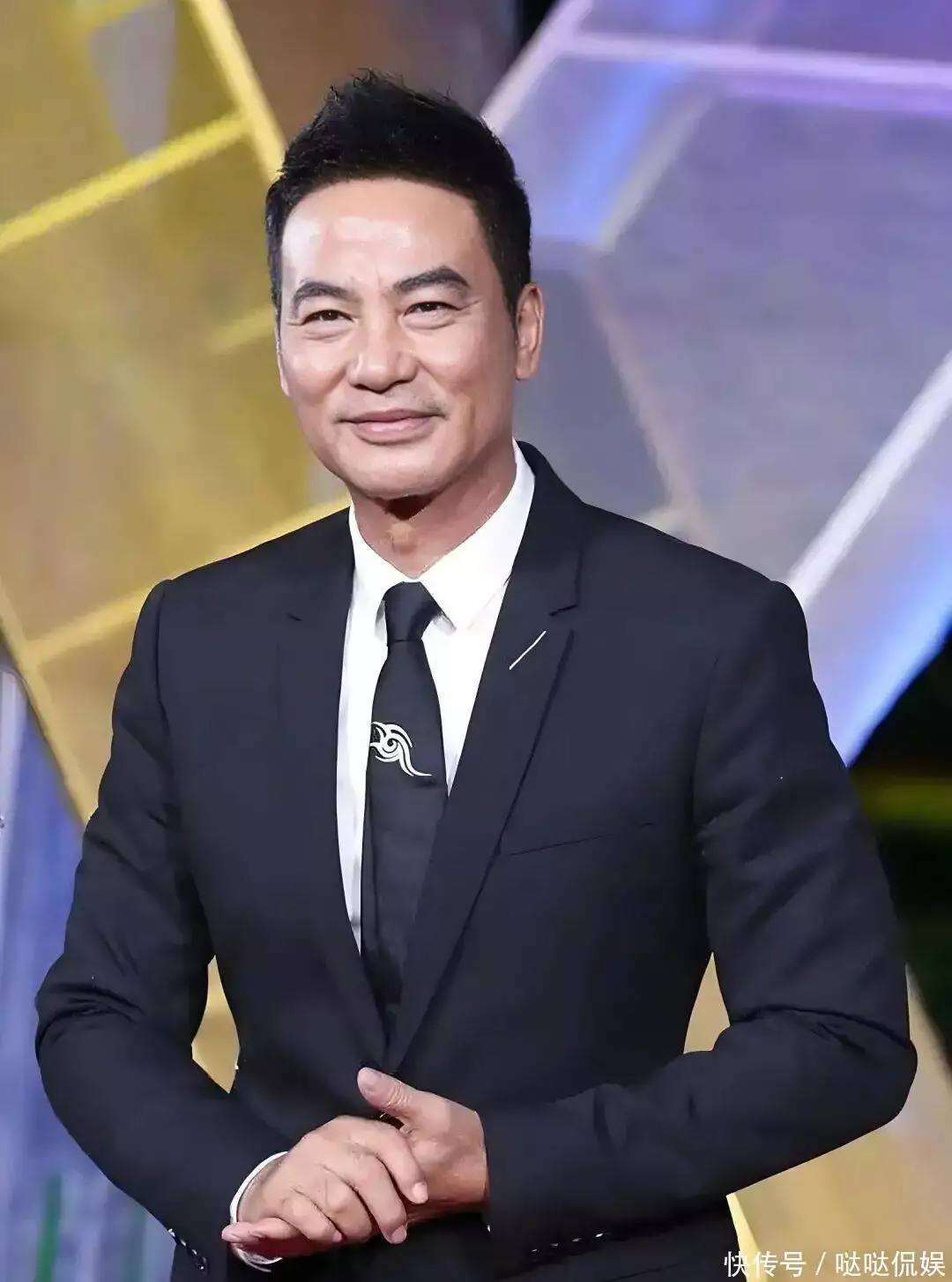 香港黑社会  娱乐圈_香港50后国际影帝_成龙周润发梁家辉演技