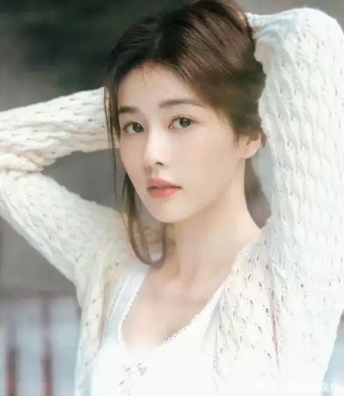 明星不戴眼镜原因_近视明星如何应对_有近视的女明星有哪些