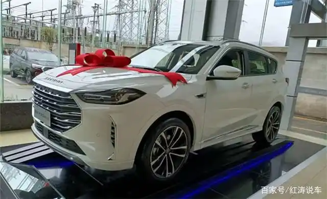 国产又美又漂亮的SUV17173_哈弗M6 PLUS评测_国产SUV推荐