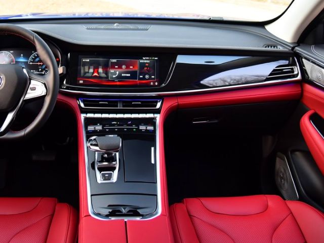 15万内最漂亮的国产SUV_长安CS85轿跑SUV_国产又美又漂亮的SUV17173