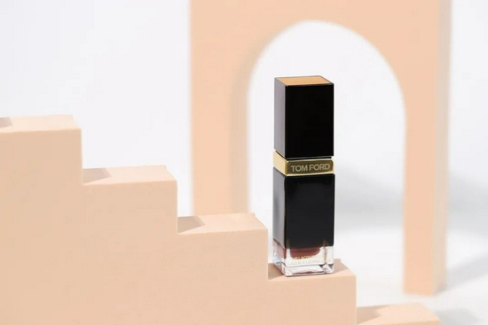 YSL1966吸烟装口红色号试色_ysl蜜桃色6696_雅诗兰黛569号口红显白测评