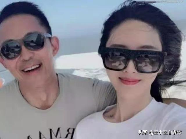 娱乐圈夫妇年龄差距_李亚鹏海哈金喜结婚年龄差_侯勇王瑞老夫少妻年龄差