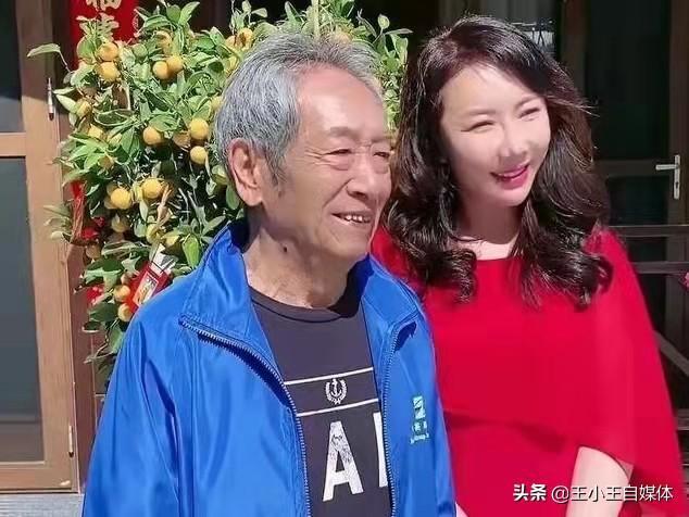 李亚鹏海哈金喜结婚年龄差_侯勇王瑞老夫少妻年龄差_娱乐圈夫妇年龄差距