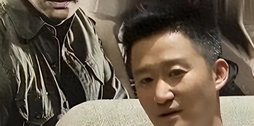 形容娱乐圈黑暗的词_明星潜规则内幕_娱乐圈黑暗面