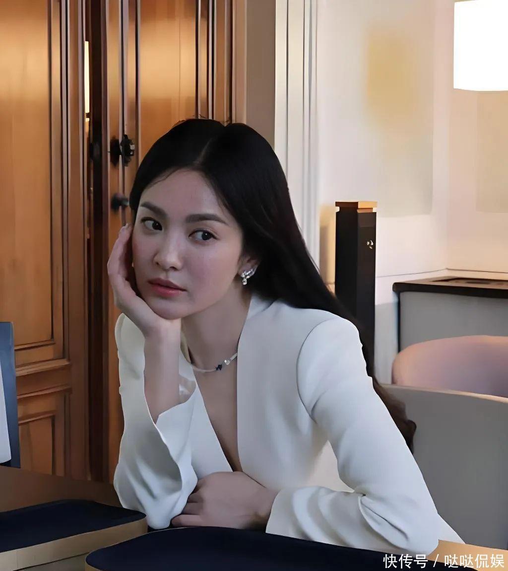 宋慧乔个人经历_宋慧乔离婚后状态_娱乐圈谁喜欢宋慧乔