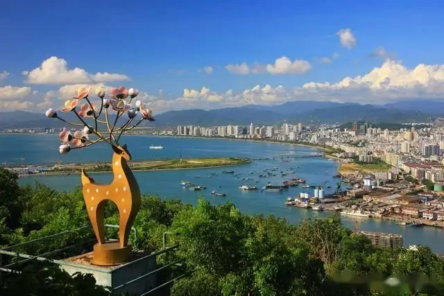 三亚旅游必打卡景点_三亚精品免费观看mv视频软件_三亚海滨风光景点推荐