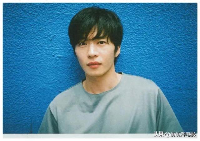 日剧，扑克，双人_日剧男神田中圭海外赌场赢千万_田中圭赌场扑克大赛经历
