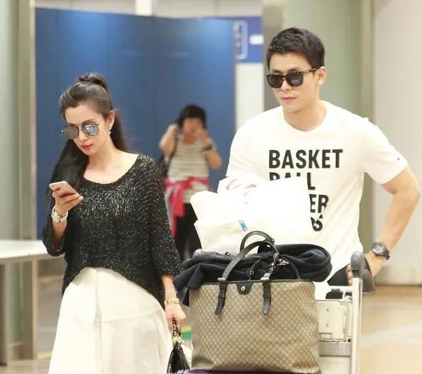 周迅参加综艺节目现状_周迅离婚后生活_现在女明星