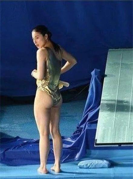 女明星凸点照片曝光_当红女星走光露臀瞬间_娱乐圈女星走光露臀事件