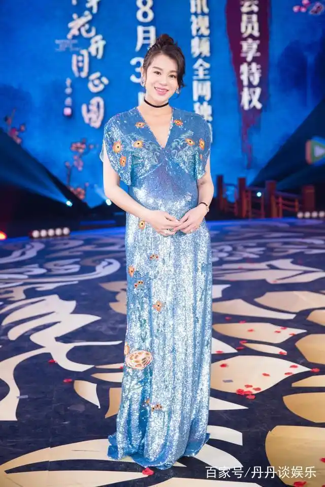 怀孕女明星大肚照_明星孕照大比拼_伊能静孕照曝光