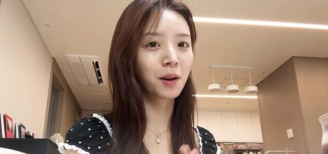 新婚一起洗澡_女明星的洗澡图片_金智英婚后日常