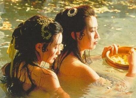 刘亦菲沐浴戏份分析_女明星剧中沐浴戏份_女明星的洗澡图片