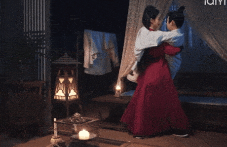 电视剧一念关山公主抱 刘诗诗公主抱轻松完成 女演员公主抱男演员讨论_女明星公主抱