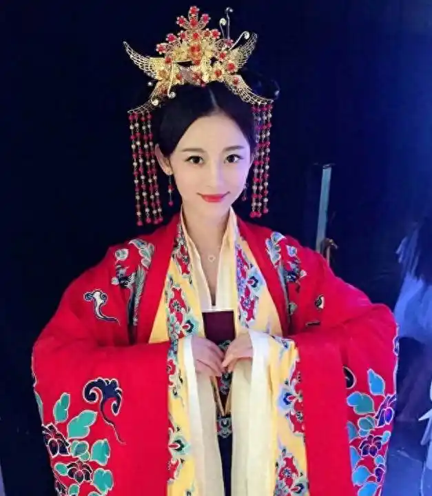 女明星死了几个_女演员英年早逝 娱乐圈红颜薄命 娱乐圈女演员意外离世