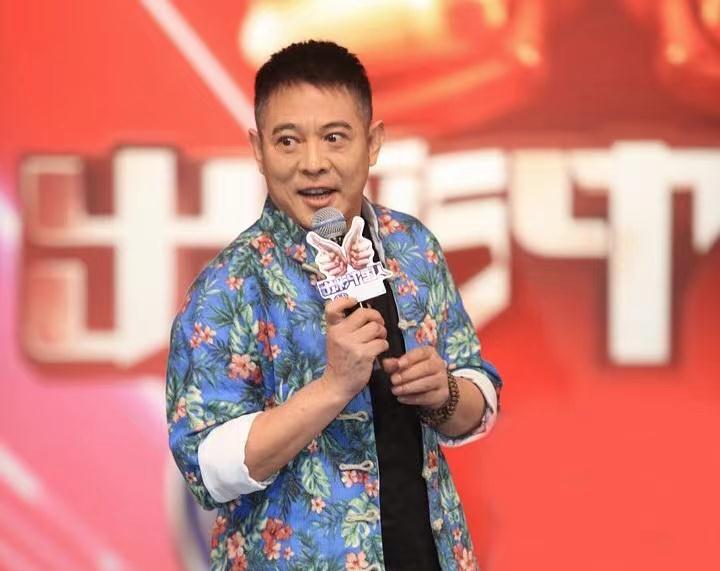明星病痛_冯小刚白斑_女明星生理缺陷