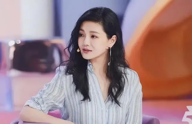 美女明星口臭揭秘_中国女明星哪些有口臭_明星口臭原因