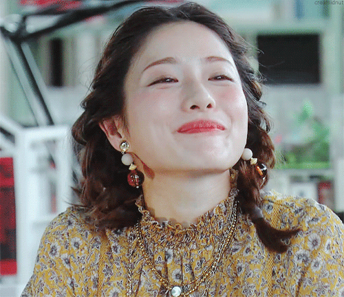 微笑训练教程_如何笑起来更好看_女明星大笑好看