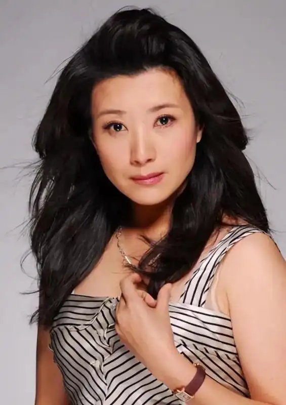坚持不整容的女星_不参与炒作的女星_有什么没有黑料的明星吗,