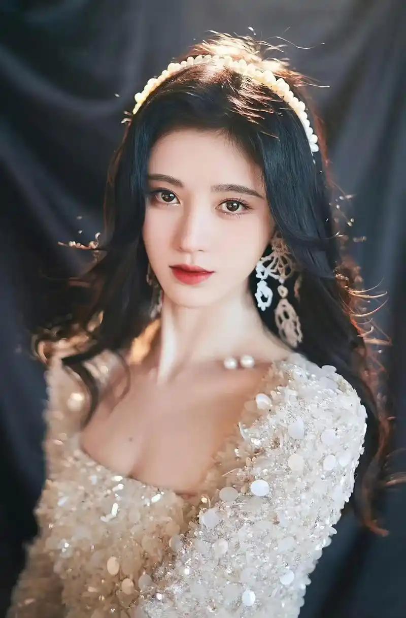 低调内敛不炒作_女爱豆12年零绯闻_出道以来无黑料无绯闻的明星,