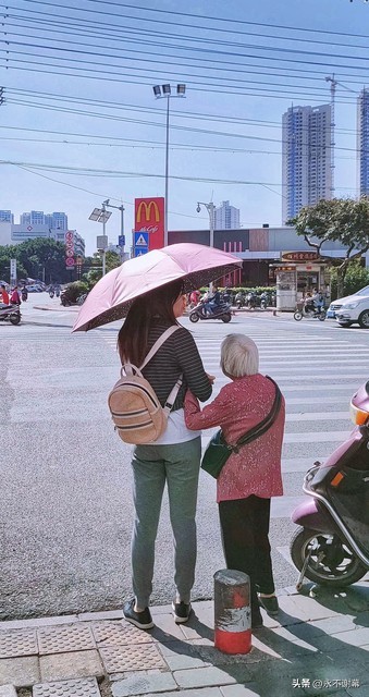 无私奉献的妈妈6篇精选作文_妈妈无私付出_妈妈深沉包容的爱