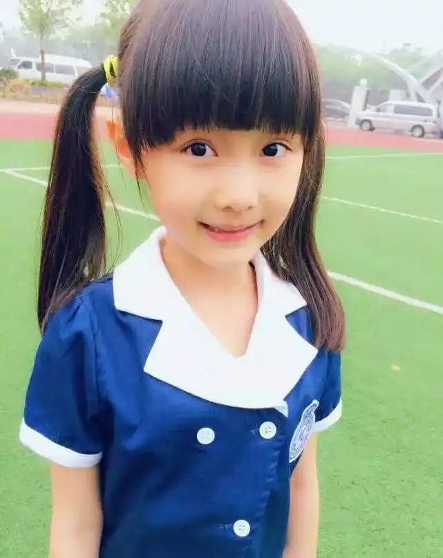 张子枫刘楚恬介绍_中国最漂亮的童星_娱乐圈公认最美的童星