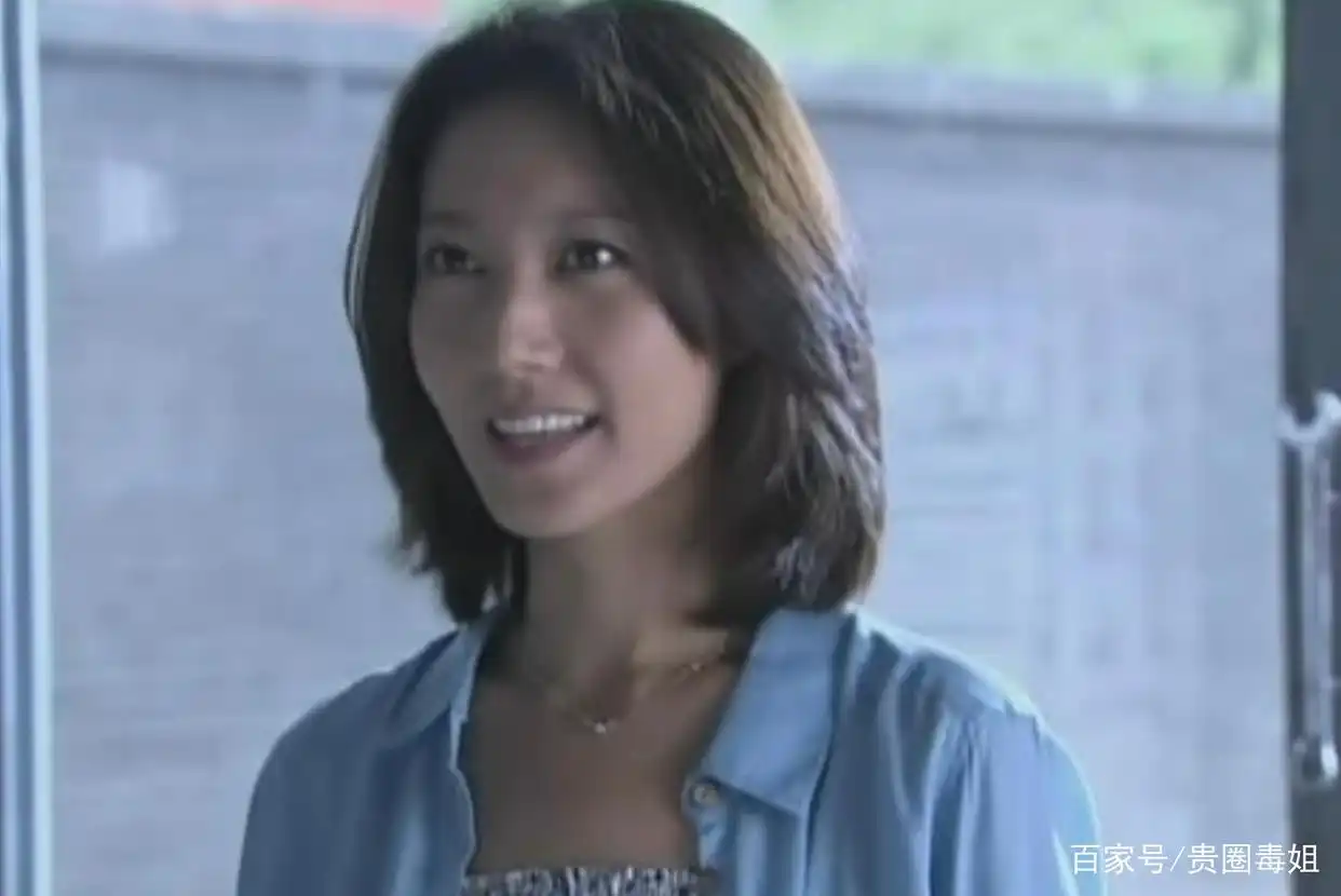 大长脸美女 女星大长脸 气质独特大长脸_长方形脸女明星