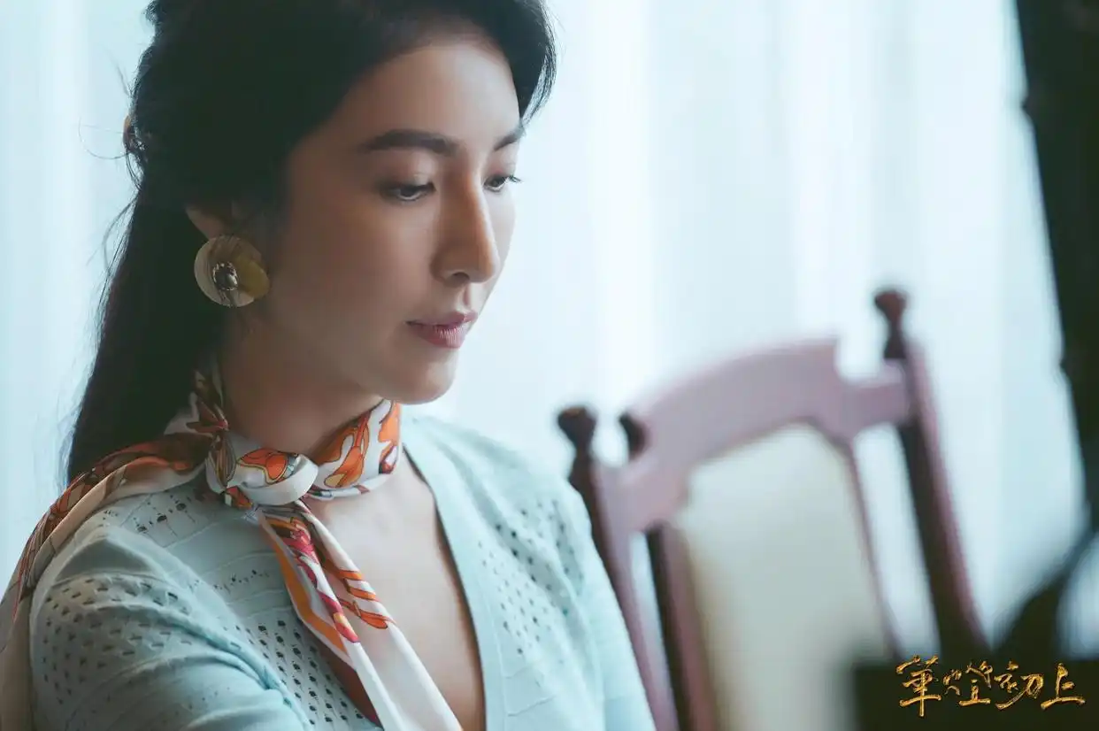 长脸美女盘点_杨谨华吴佩慈孟广美赵柯_长方形脸女明星