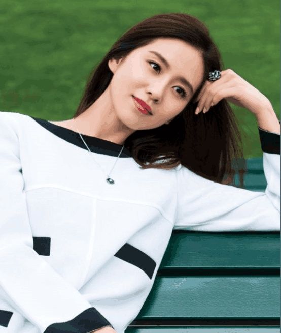 娱乐圈的美人_美女五官特点_徒手整形培训
