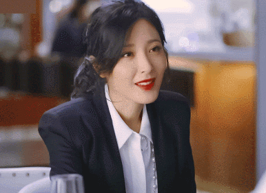 长脸女星妆容技巧_长方形脸女明星_长脸女人如何变美