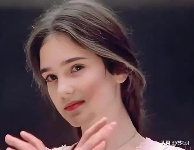 女明星的奢侈品_没整过容的女明星名单_最美女明星天生丽质排名