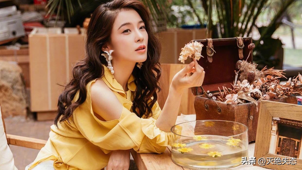 赵樱子直播崩溃大哭真相_赵樱子娱乐圈心酸经历_娱乐圈谁情商最高