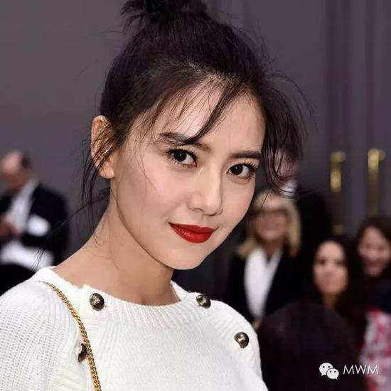 女明星酒店走廊拍照攻略_女明星宾馆_范冰冰Angelababy走廊造型