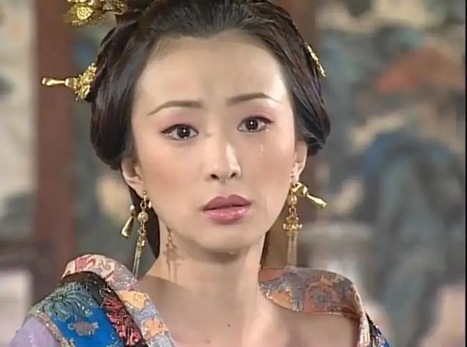 单眼皮美女演技_娱乐圈没有整容过_单眼皮女明星