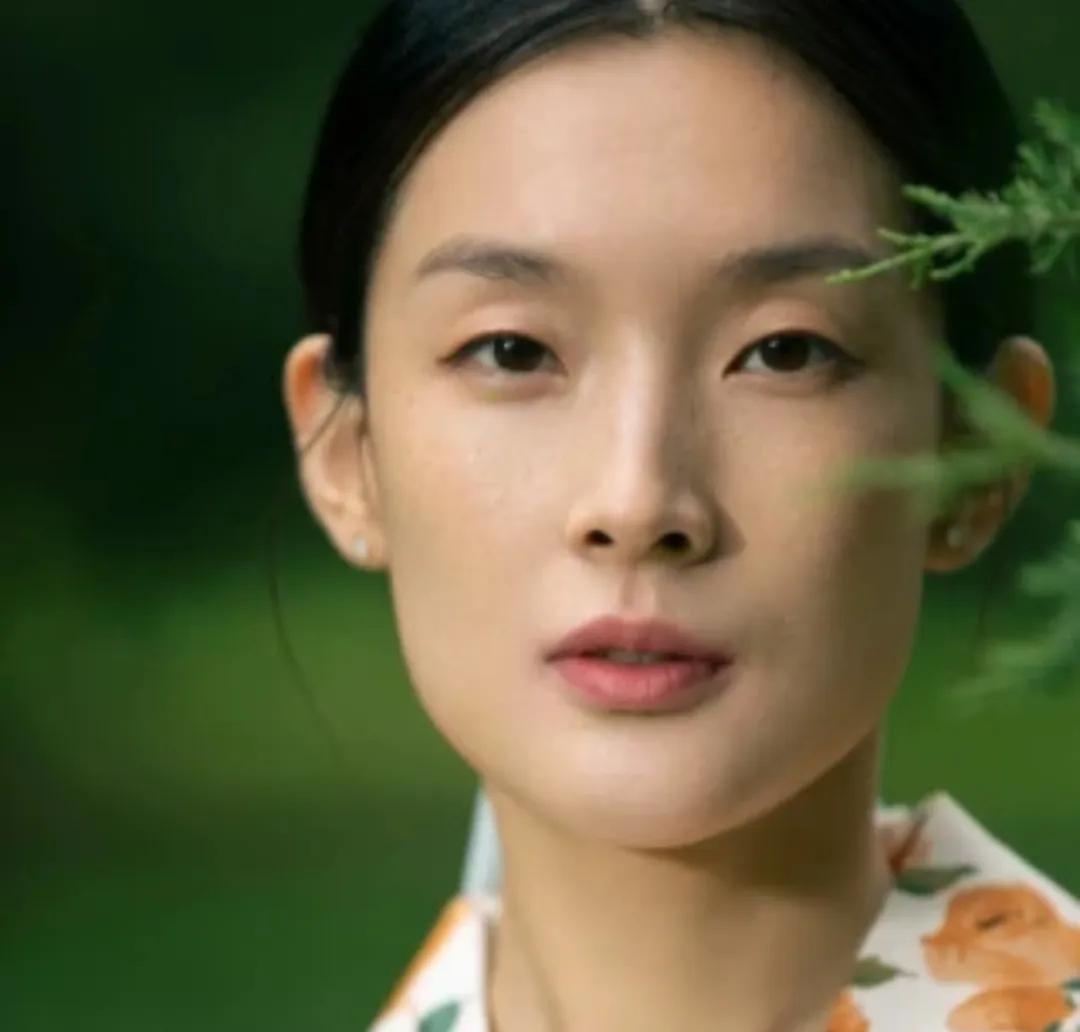 单眼皮女明星_单眼皮美女演技_娱乐圈没有整容过
