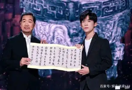 盘点一下写字好看的明星，稀罕这些长得好还写字好看的明星