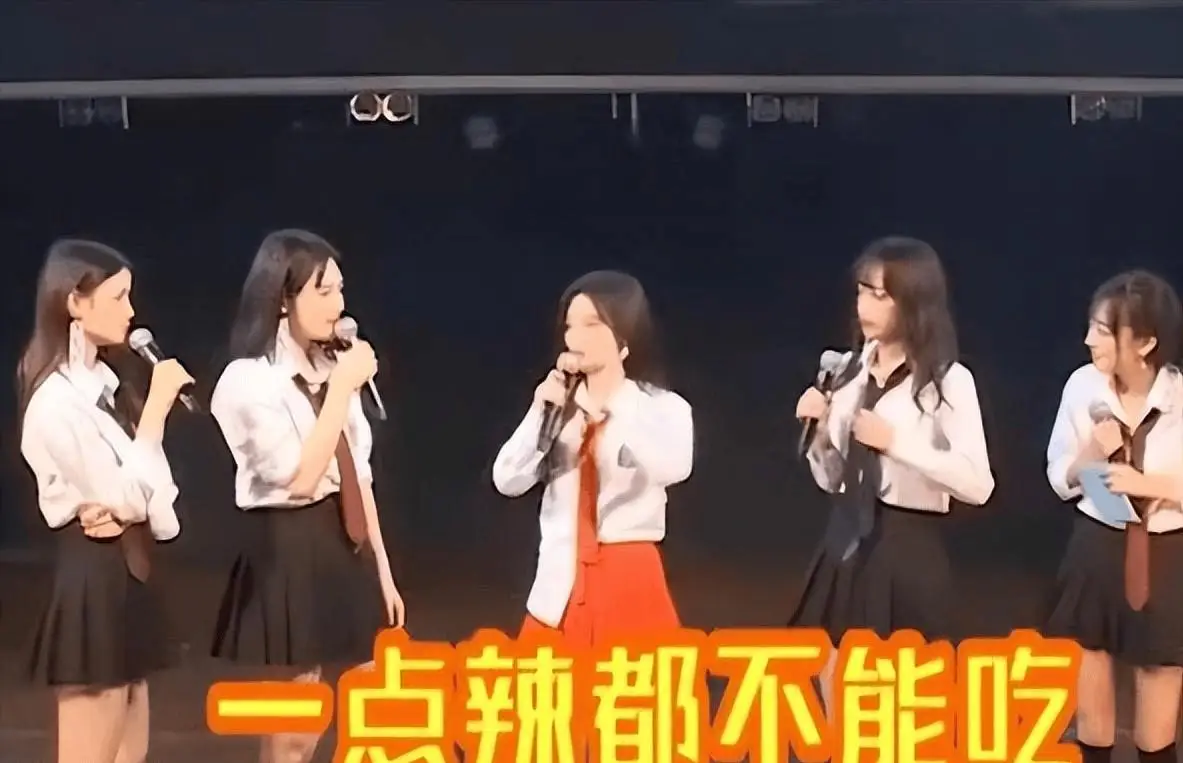 娱乐圈好看的嘴_娱乐圈情商低明星_鞠婧祎嘴硬事件