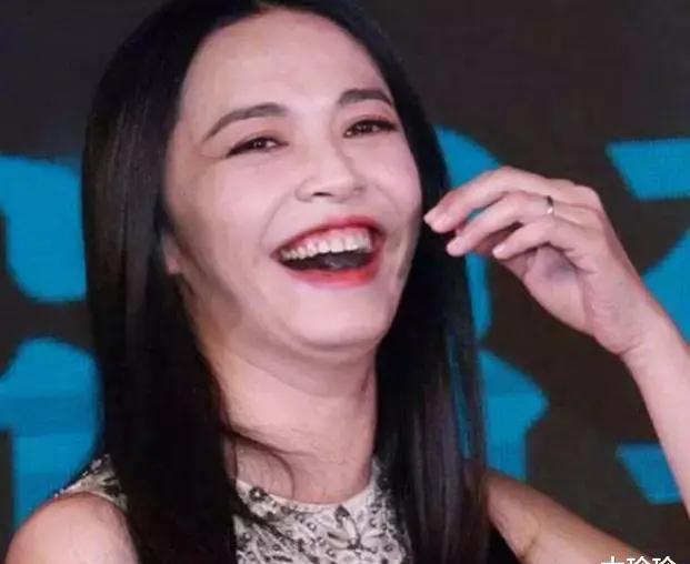 娱乐圈好看的嘴_大嘴女星时尚_凸嘴女星评价