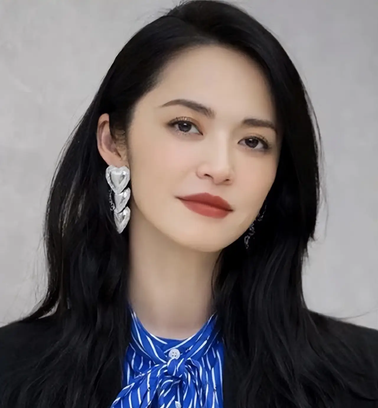 童瑶嘴巴不对称问题_娱乐圈好看的嘴_娱乐圈美女嘴巴缺陷