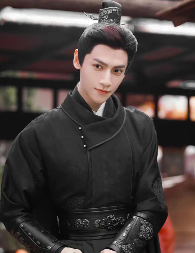 娱乐圈的胖女明星_白瘦幼审美对明星的影响_明星过度瘦身后果