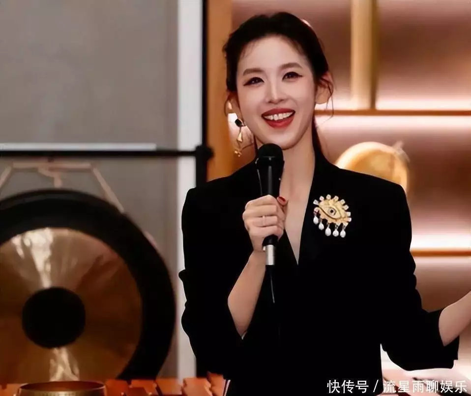 章泽天个人博客深度对话_章泽天商业投资布局_章泽天 娱乐圈