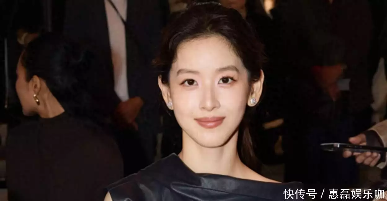 不必苛责章泽天，但不能否认，有故事又敢讲的女人才会有魅力