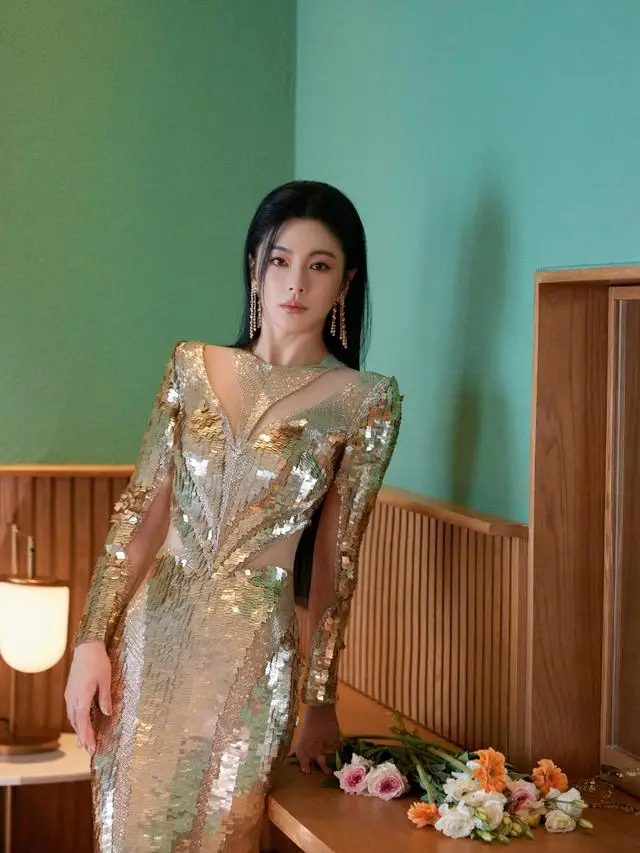 大骨架女明星_脸大的女明星明星_郝蕾张雨绮巩俐蒋欣