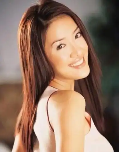 成龙抱过那些女明星_成龙与林青霞的绯闻_成龙被女星抱过的顺序