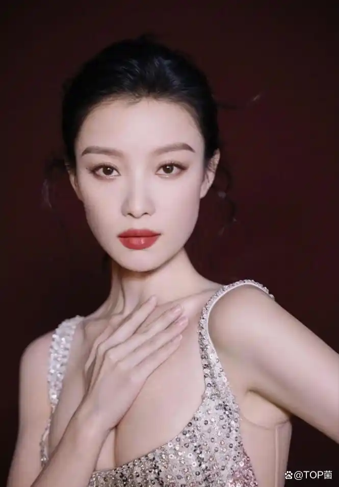 中国大陆十大女神级演员榜单_周迅巩俐范冰冰章子怡许晴李冰冰高圆圆孙俪汤唯周也_所有女明星排行榜